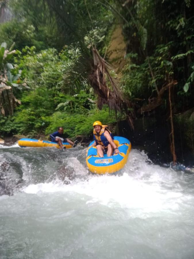Aksha Riverside Ubud Tampaksiring Esterno foto